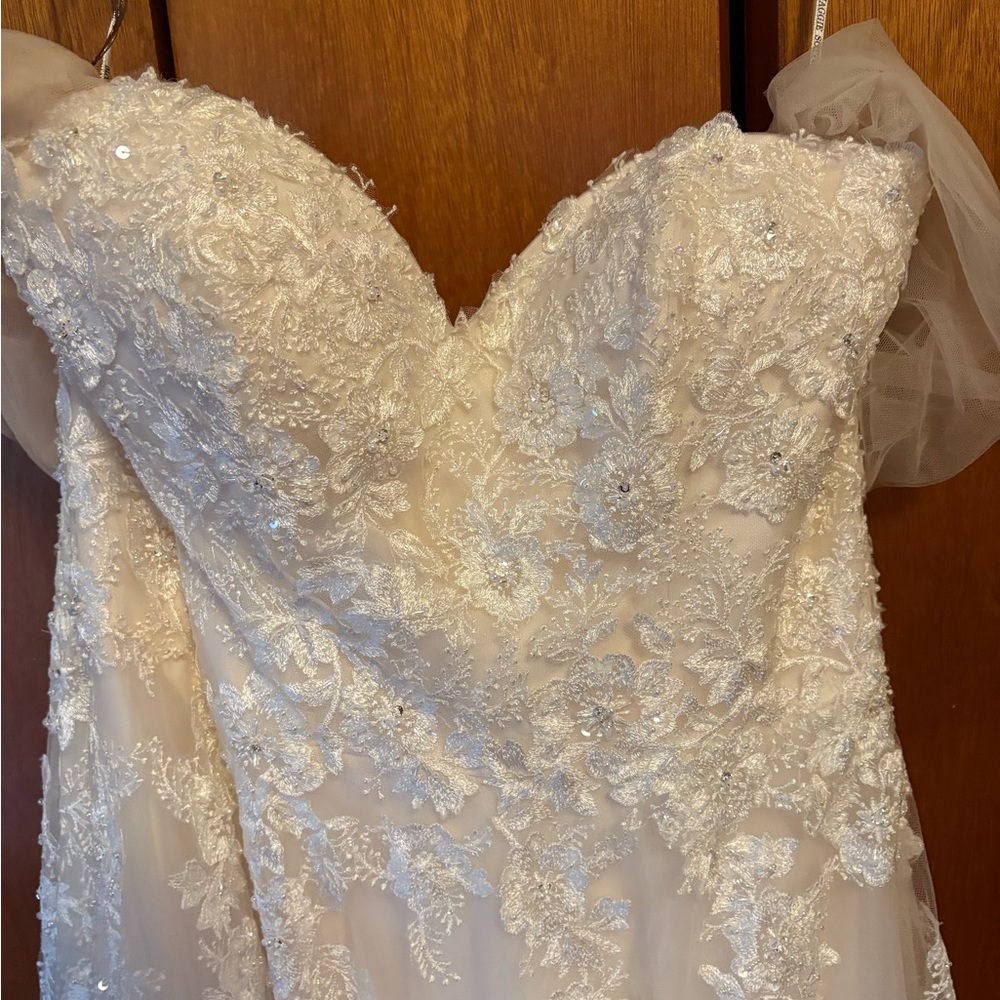 Maggie Sottero White Lace Wedding Dress